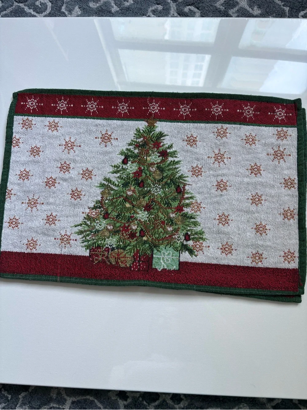 Set of 4 Woven Christmas Tree Holiday Placemats